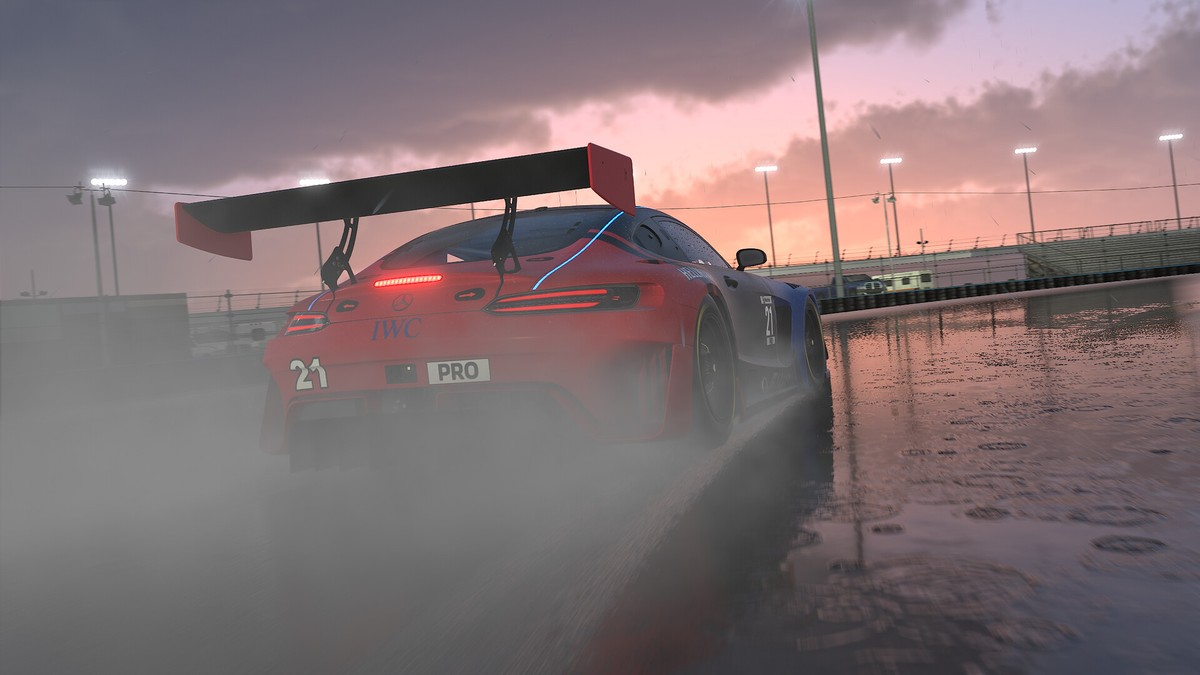 iRacing oyun içi görüntüsü
